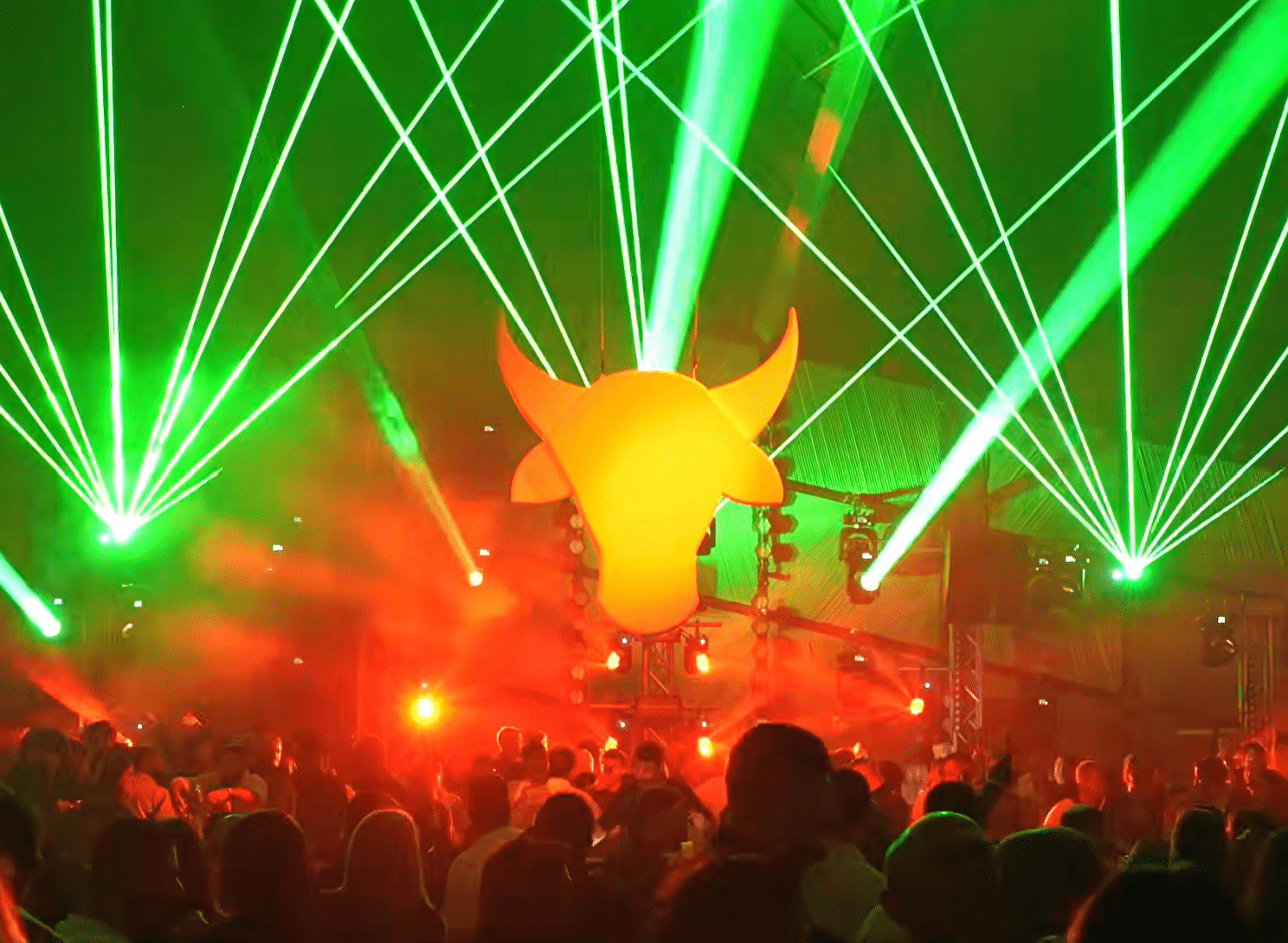 אירוע העשור קרניבורים