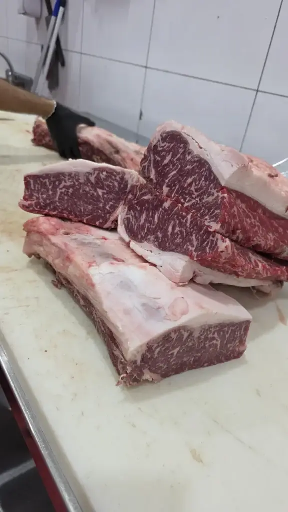 נתח סינטה משויש מבקר מפוטם שאינו וואגיו